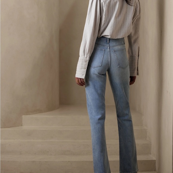 Banana Republic High Rise Bootcut Jeans - Picture 2 of 7